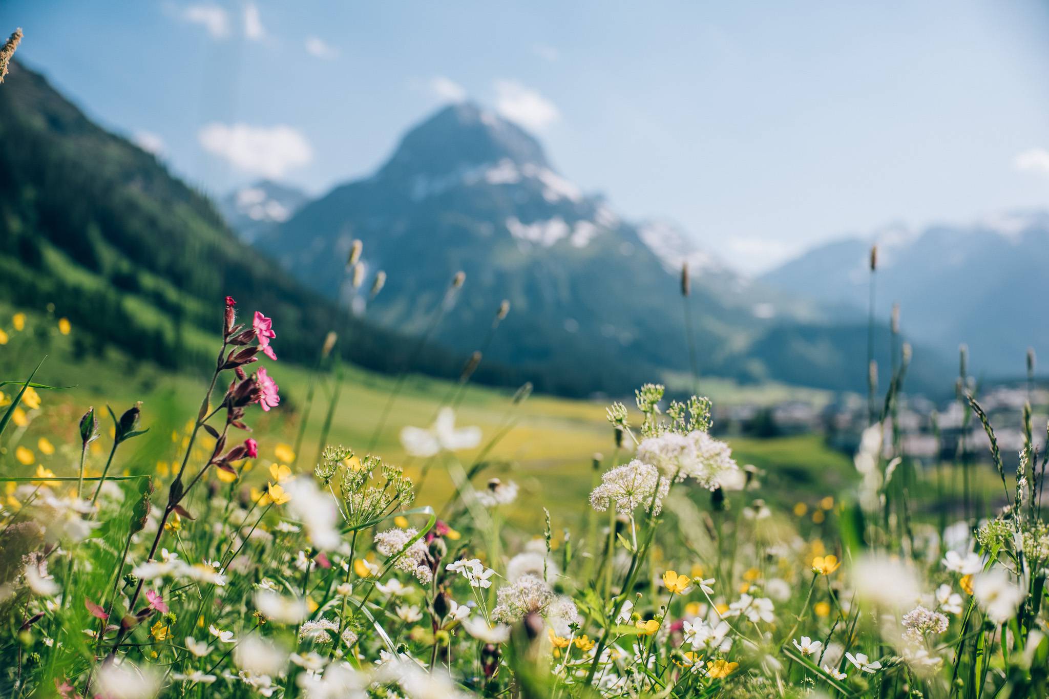 Feel good in Oberlech,
the sun terrace on the Arlberg - Pension Berger Oberlech